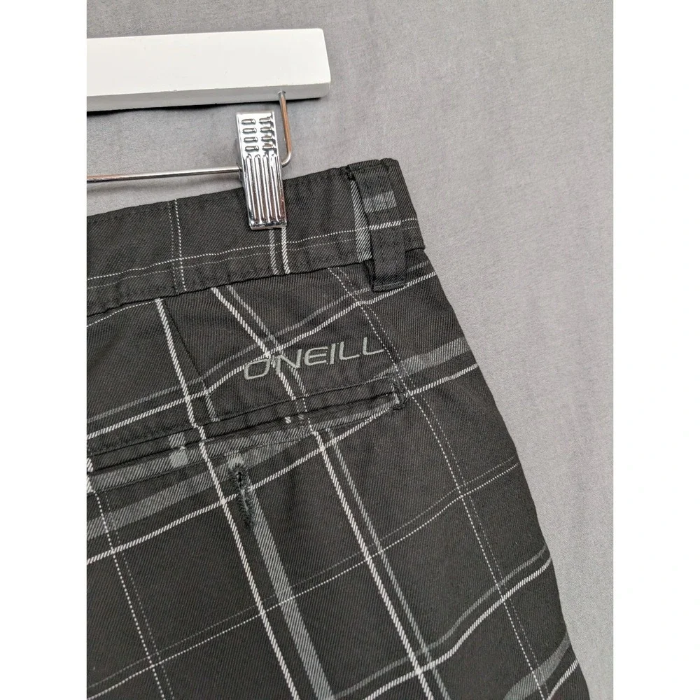 O'Neill Sterling Black Plaid Wide Leg Chino Shorts Men Size 38‎